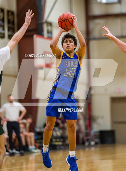 Thumbnail 2 in Brentwood Christian vs. Alamo Heights photogallery.