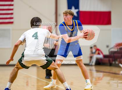Thumbnail 3 in Brentwood Christian vs. Alamo Heights photogallery.