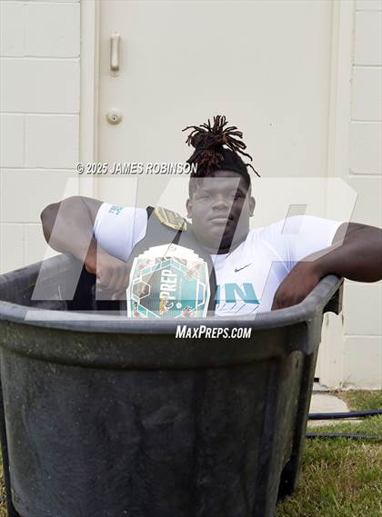 Thumbnail 1 in Big Man Challenge Awards Columbia (Jaguars Prep Nike 11-On 7v7) photogallery.