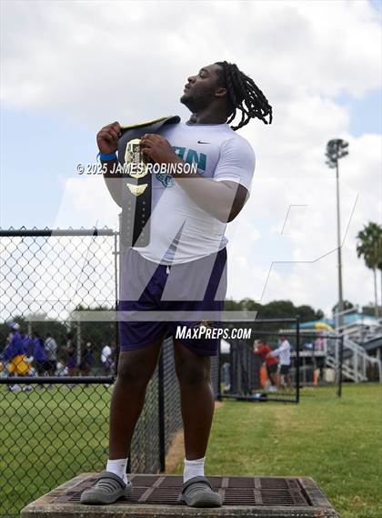 Thumbnail 1 in Big Man Challenge Awards Columbia (Jaguars Prep Nike 11-On 7v7) photogallery.
