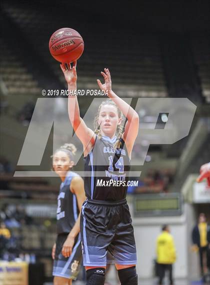 Thumbnail 1 in Clovis West vs. Clovis North (CIF CS DI Final) photogallery.