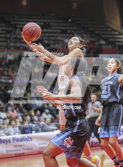 Thumbnail 1 in Clovis West vs. Clovis North (CIF CS DI Final) photogallery.