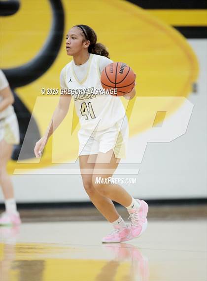 Thumbnail 3 in Azle vs Fossil Ridge photogallery.