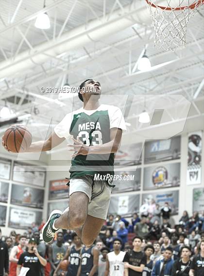 Thumbnail 1 in Rancho Mirage Holiday Invitational Slam Dunk Contest photogallery.