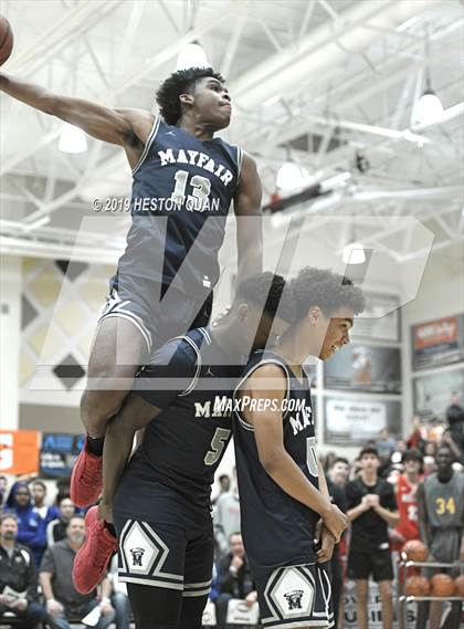 Thumbnail 2 in Rancho Mirage Holiday Invitational Slam Dunk Contest photogallery.