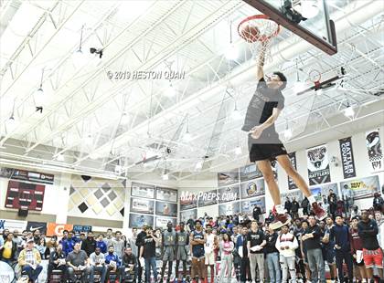 Thumbnail 3 in Rancho Mirage Holiday Invitational Slam Dunk Contest photogallery.
