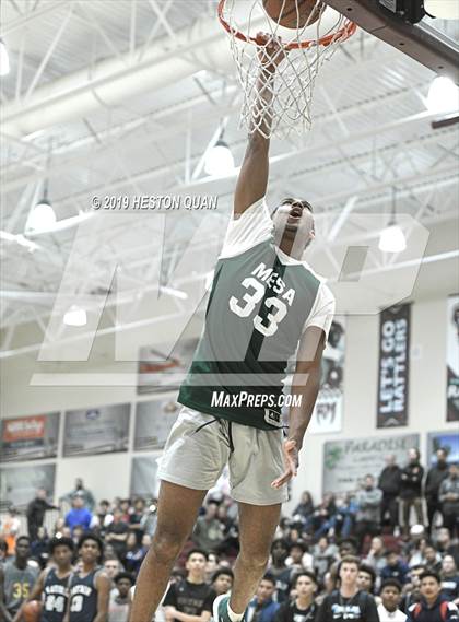 Thumbnail 3 in Rancho Mirage Holiday Invitational Slam Dunk Contest photogallery.