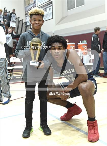 Thumbnail 2 in Rancho Mirage Holiday Invitational Slam Dunk Contest photogallery.