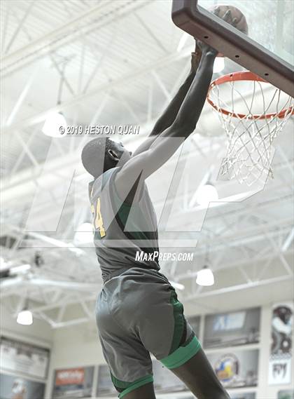Thumbnail 3 in Rancho Mirage Holiday Invitational Slam Dunk Contest photogallery.