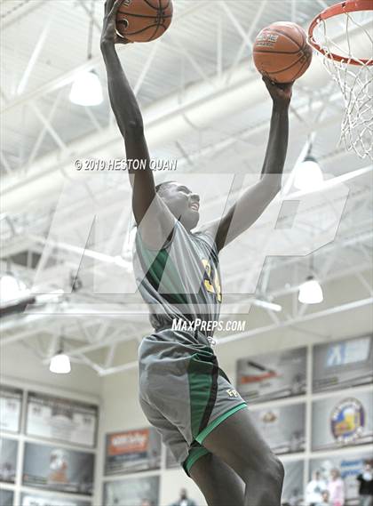 Thumbnail 1 in Rancho Mirage Holiday Invitational Slam Dunk Contest photogallery.