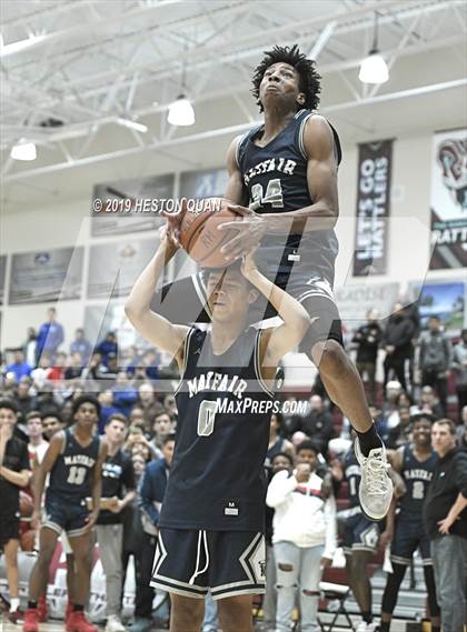 Thumbnail 3 in Rancho Mirage Holiday Invitational Slam Dunk Contest photogallery.