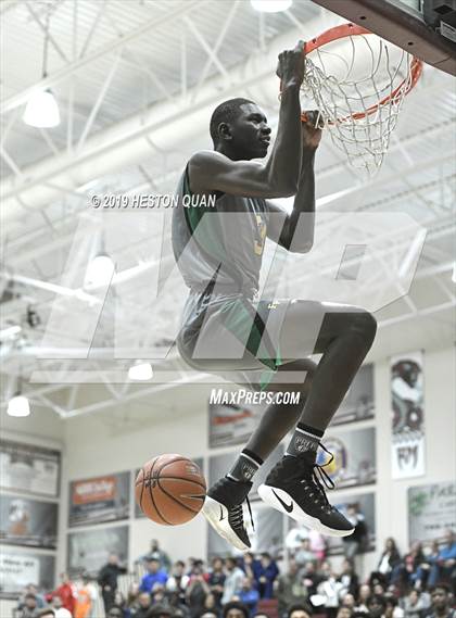 Thumbnail 1 in Rancho Mirage Holiday Invitational Slam Dunk Contest photogallery.