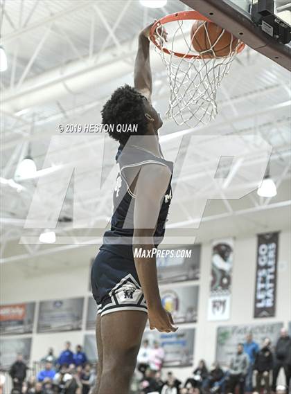 Thumbnail 3 in Rancho Mirage Holiday Invitational Slam Dunk Contest photogallery.