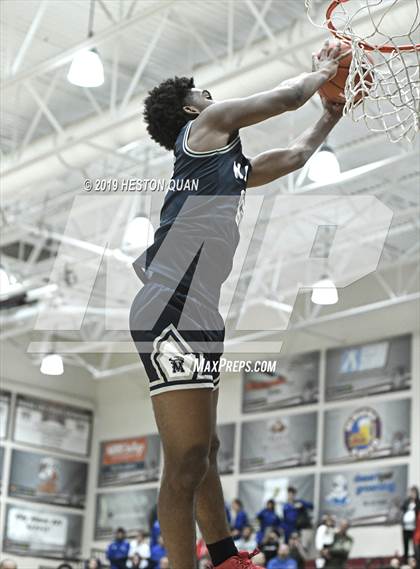 Thumbnail 2 in Rancho Mirage Holiday Invitational Slam Dunk Contest photogallery.