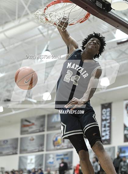 Thumbnail 3 in Rancho Mirage Holiday Invitational Slam Dunk Contest photogallery.