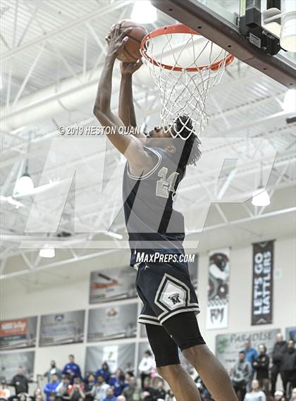 Thumbnail 3 in Rancho Mirage Holiday Invitational Slam Dunk Contest photogallery.