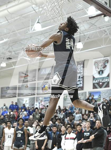 Thumbnail 3 in Rancho Mirage Holiday Invitational Slam Dunk Contest photogallery.