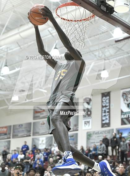 Thumbnail 3 in Rancho Mirage Holiday Invitational Slam Dunk Contest photogallery.