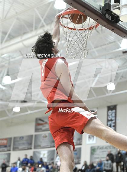 Thumbnail 3 in Rancho Mirage Holiday Invitational Slam Dunk Contest photogallery.