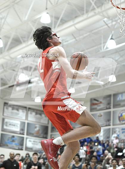 Thumbnail 2 in Rancho Mirage Holiday Invitational Slam Dunk Contest photogallery.