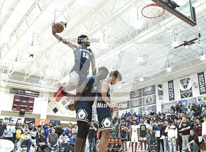 Thumbnail 1 in Rancho Mirage Holiday Invitational Slam Dunk Contest photogallery.