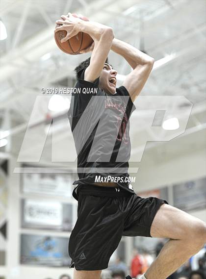 Thumbnail 1 in Rancho Mirage Holiday Invitational Slam Dunk Contest photogallery.
