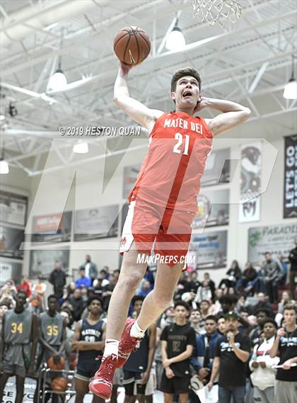 Thumbnail 2 in Rancho Mirage Holiday Invitational Slam Dunk Contest photogallery.