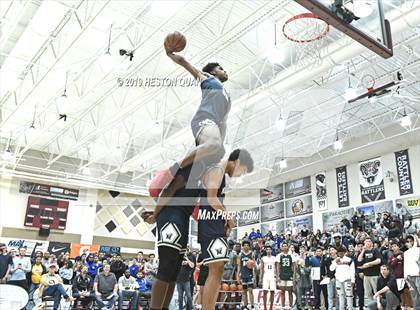 Thumbnail 2 in Rancho Mirage Holiday Invitational Slam Dunk Contest photogallery.