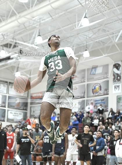 Thumbnail 1 in Rancho Mirage Holiday Invitational Slam Dunk Contest photogallery.