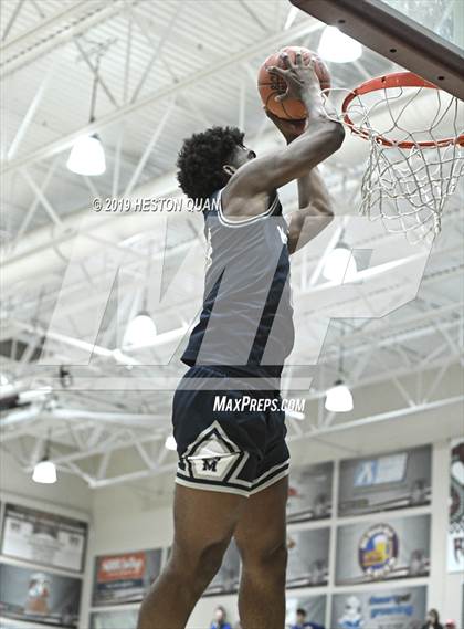 Thumbnail 3 in Rancho Mirage Holiday Invitational Slam Dunk Contest photogallery.
