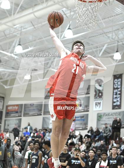 Thumbnail 3 in Rancho Mirage Holiday Invitational Slam Dunk Contest photogallery.