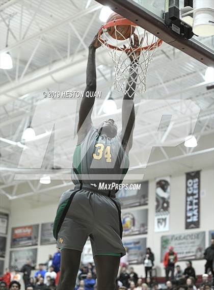 Thumbnail 2 in Rancho Mirage Holiday Invitational Slam Dunk Contest photogallery.