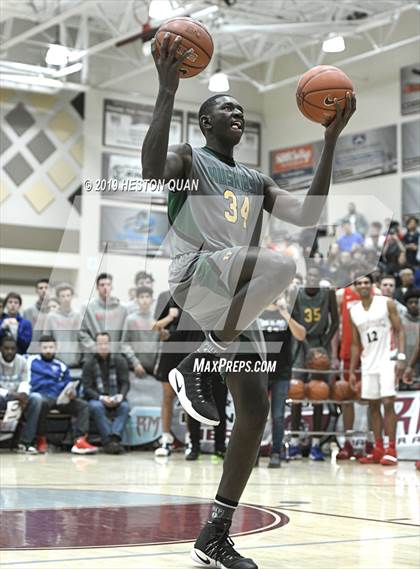 Thumbnail 2 in Rancho Mirage Holiday Invitational Slam Dunk Contest photogallery.