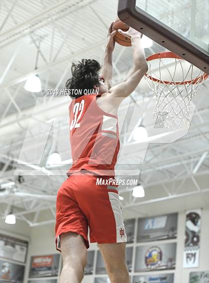 Thumbnail 3 in Rancho Mirage Holiday Invitational Slam Dunk Contest photogallery.