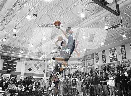 Thumbnail 2 in Rancho Mirage Holiday Invitational Slam Dunk Contest photogallery.