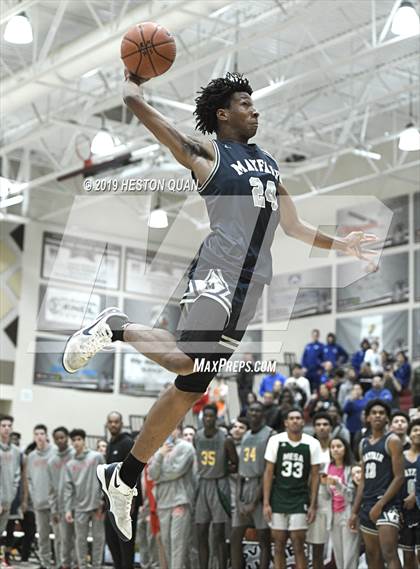 Thumbnail 1 in Rancho Mirage Holiday Invitational Slam Dunk Contest photogallery.