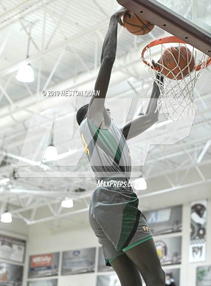 Thumbnail 2 in Rancho Mirage Holiday Invitational Slam Dunk Contest photogallery.