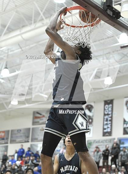 Thumbnail 3 in Rancho Mirage Holiday Invitational Slam Dunk Contest photogallery.