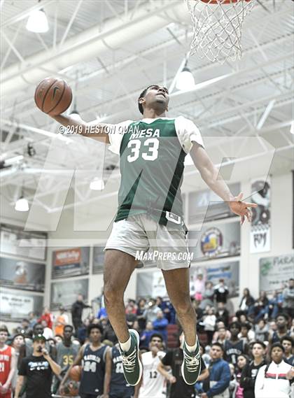 Thumbnail 2 in Rancho Mirage Holiday Invitational Slam Dunk Contest photogallery.