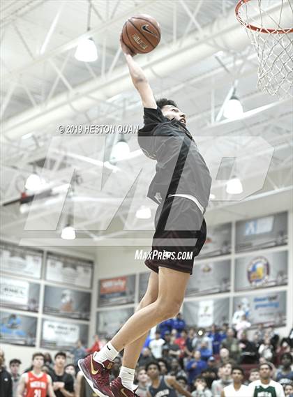 Thumbnail 2 in Rancho Mirage Holiday Invitational Slam Dunk Contest photogallery.