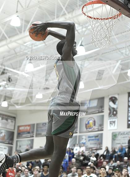 Thumbnail 3 in Rancho Mirage Holiday Invitational Slam Dunk Contest photogallery.