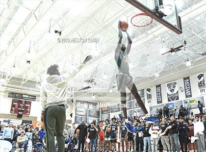 Thumbnail 3 in Rancho Mirage Holiday Invitational Slam Dunk Contest photogallery.