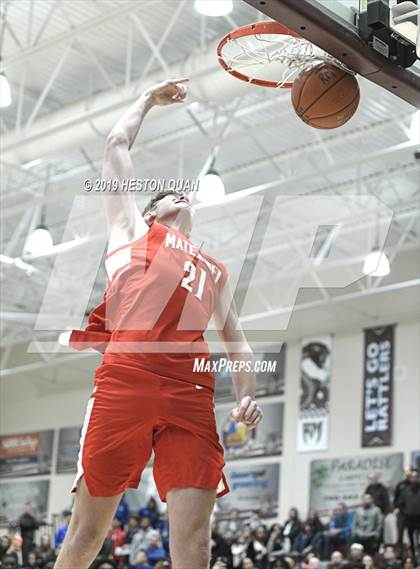 Thumbnail 2 in Rancho Mirage Holiday Invitational Slam Dunk Contest photogallery.