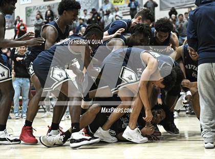 Thumbnail 2 in Rancho Mirage Holiday Invitational Slam Dunk Contest photogallery.