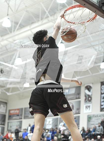 Thumbnail 3 in Rancho Mirage Holiday Invitational Slam Dunk Contest photogallery.
