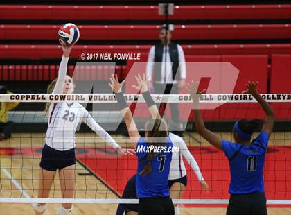 Thumbnail 3 in Allen vs. Byron Nelson photogallery.