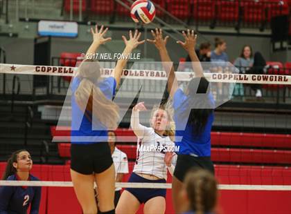 Thumbnail 3 in Allen vs. Byron Nelson photogallery.