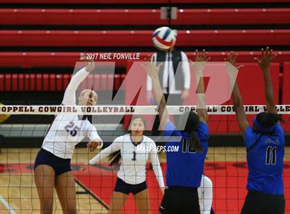 Thumbnail 3 in Allen vs. Byron Nelson photogallery.