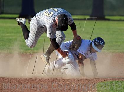 Thumbnail 2 in Enochs @ Beyer photogallery.
