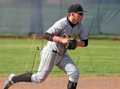 Thumbnail 1 in Enochs @ Beyer photogallery.